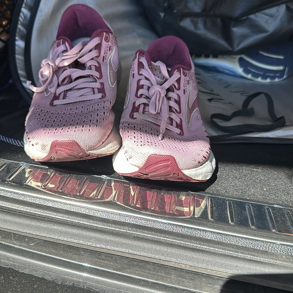 Brooks Women's Athletic Shoes in Pink and Maroon - Picture 6 of 6
